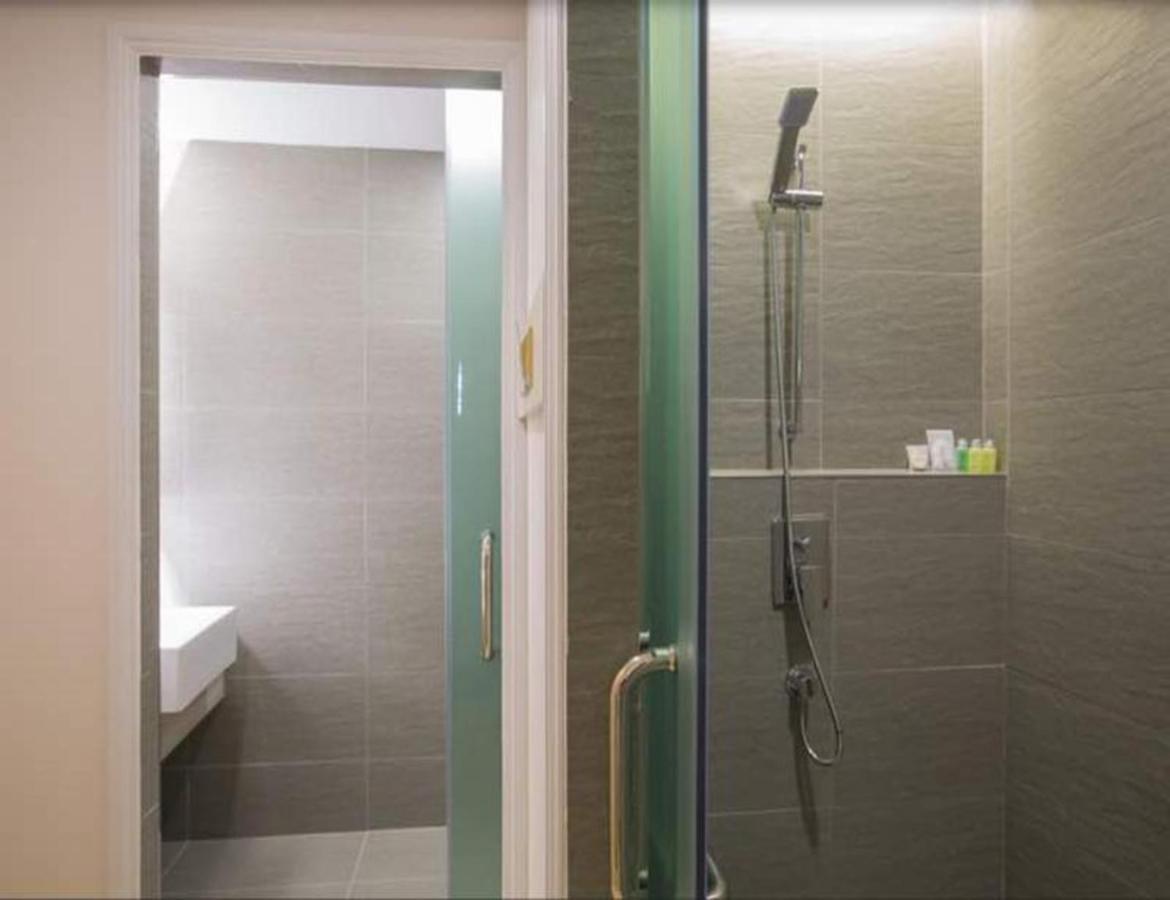 Minimalist Hotel Johor Bahru Ngoại thất bức ảnh