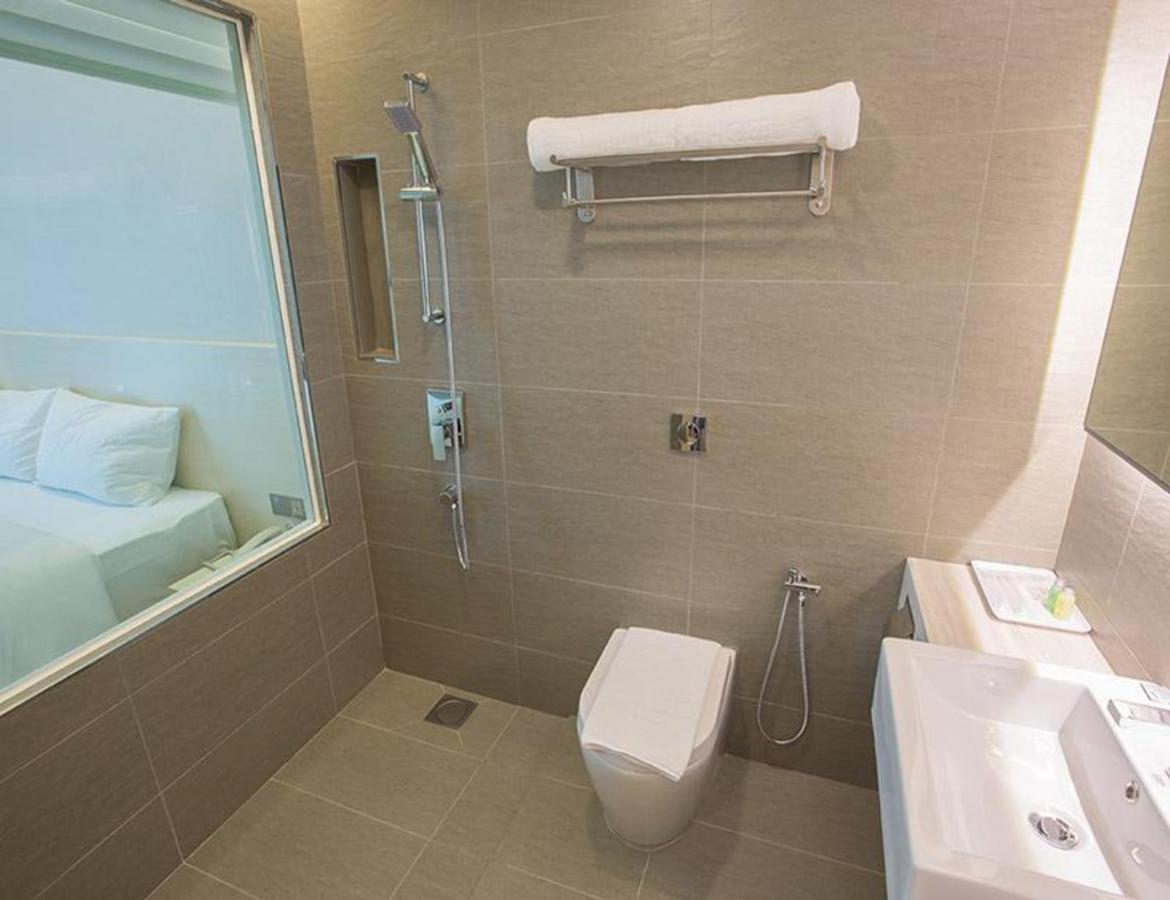 Minimalist Hotel Johor Bahru Ngoại thất bức ảnh