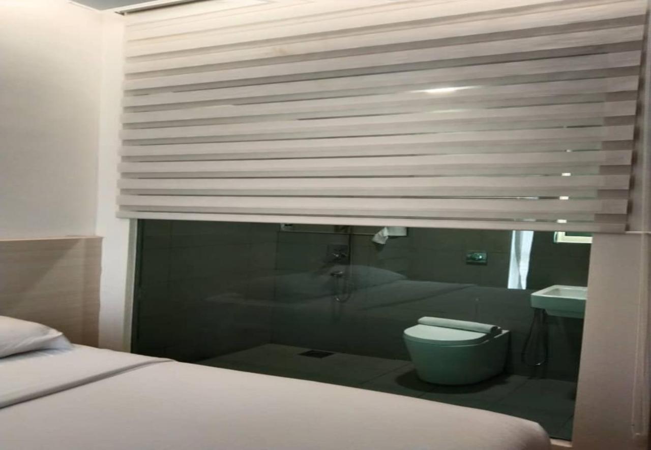 Minimalist Hotel Johor Bahru Ngoại thất bức ảnh