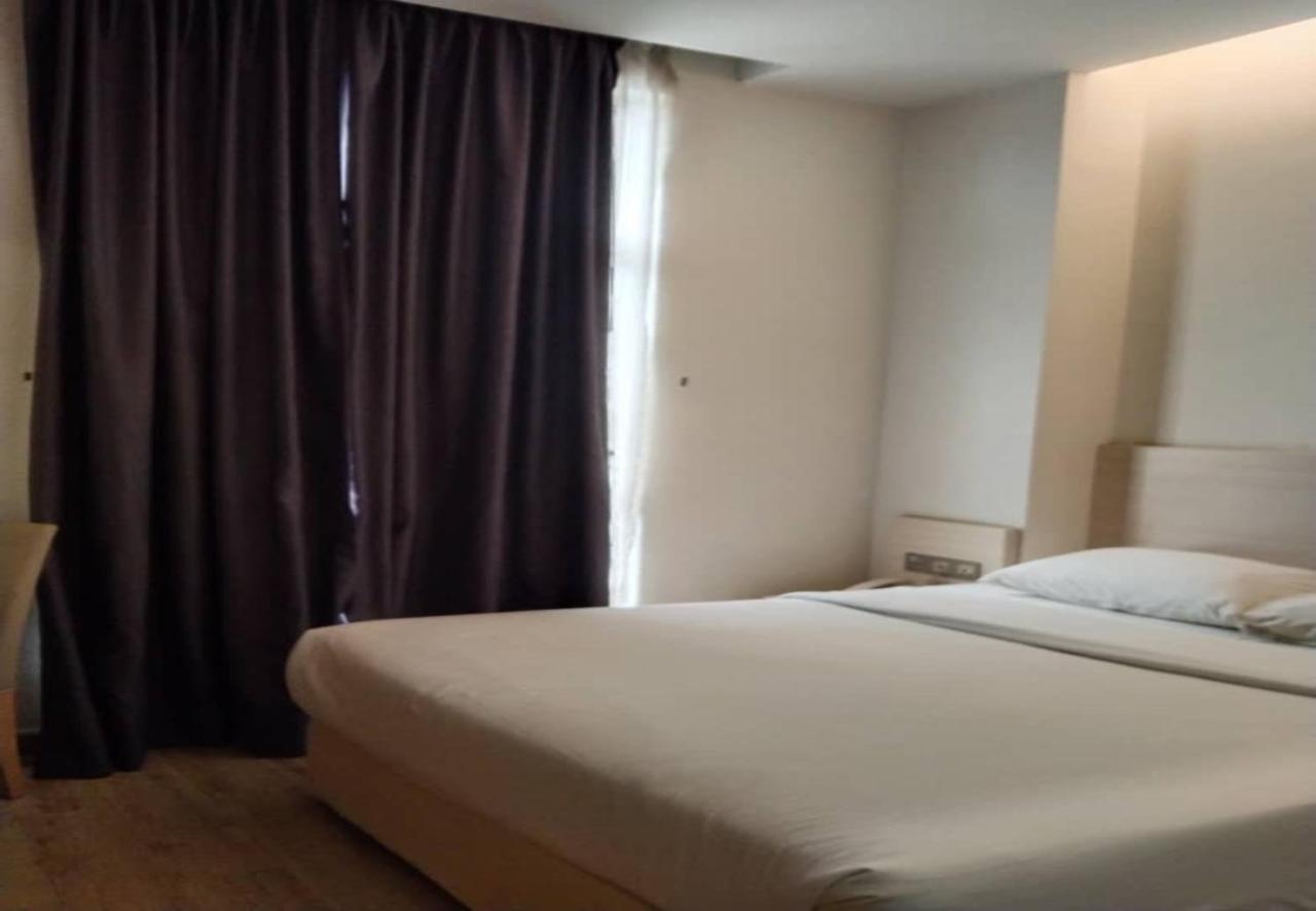 Minimalist Hotel Johor Bahru Ngoại thất bức ảnh