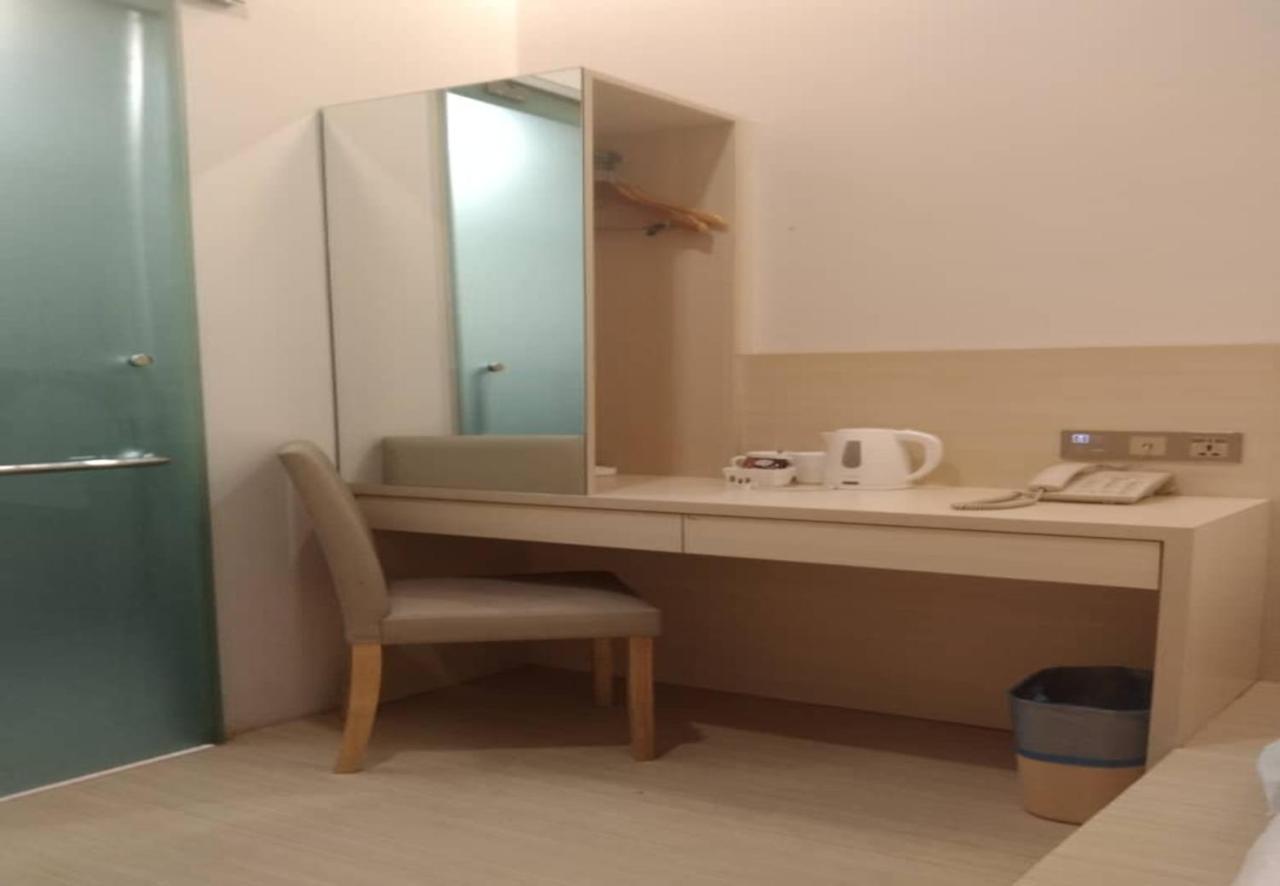Minimalist Hotel Johor Bahru Ngoại thất bức ảnh