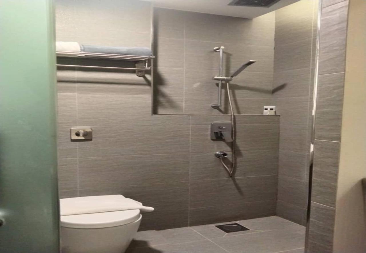 Minimalist Hotel Johor Bahru Ngoại thất bức ảnh